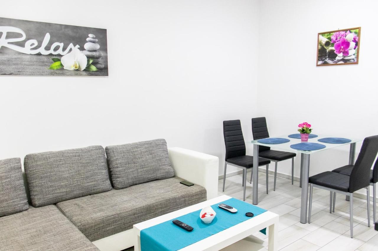 Trika Apartman Sarvar Exterior photo